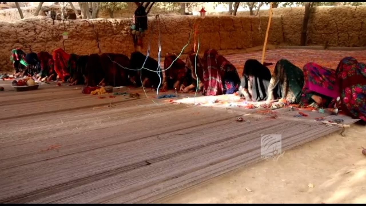 بافت بزرگترین گلیم جهان در فارياب