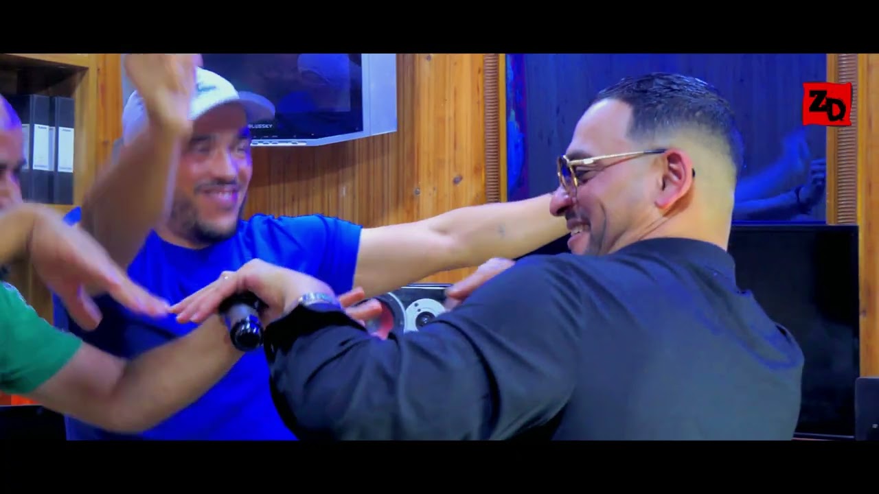 Cheb Mimou ft Tchitos - Soghri Fate Yejri [Official Video] (2025) / شاب ميمو وتشيتوس - صغري فات يجري