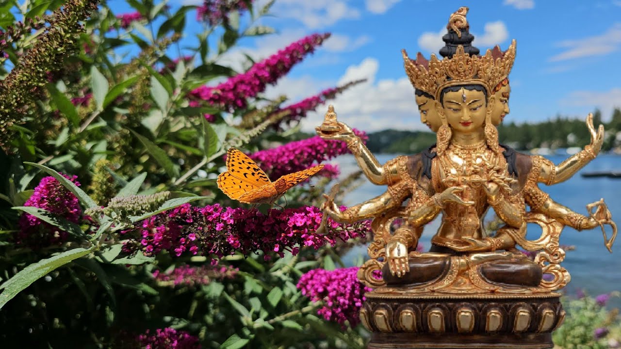 Namgyalma Bodhisattva Short Mantra |  OṂ BRHŪṂ SVĀHĀ  OṂ AMṚITA ĀYUR DADE SVĀHĀ