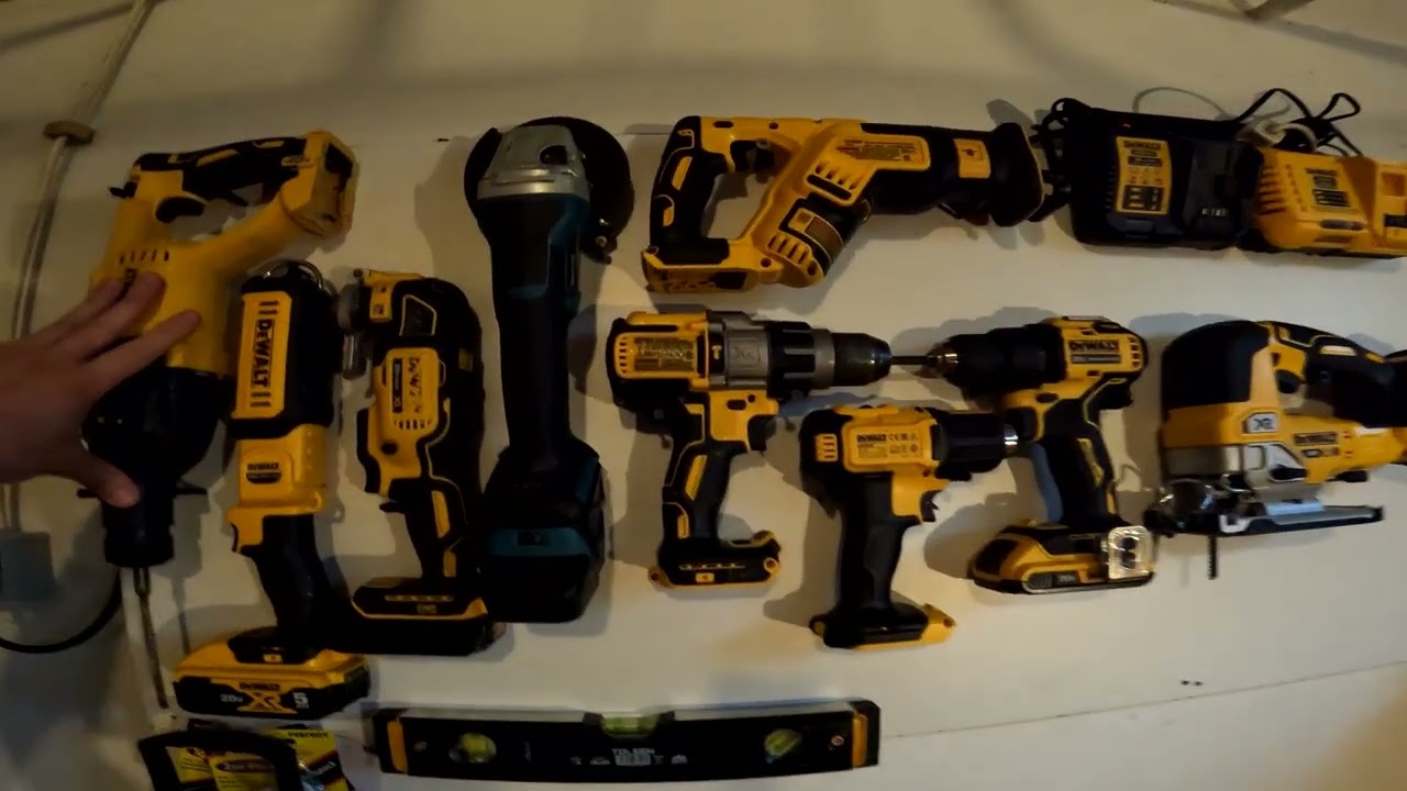Dewalt - кнопка не ломается?