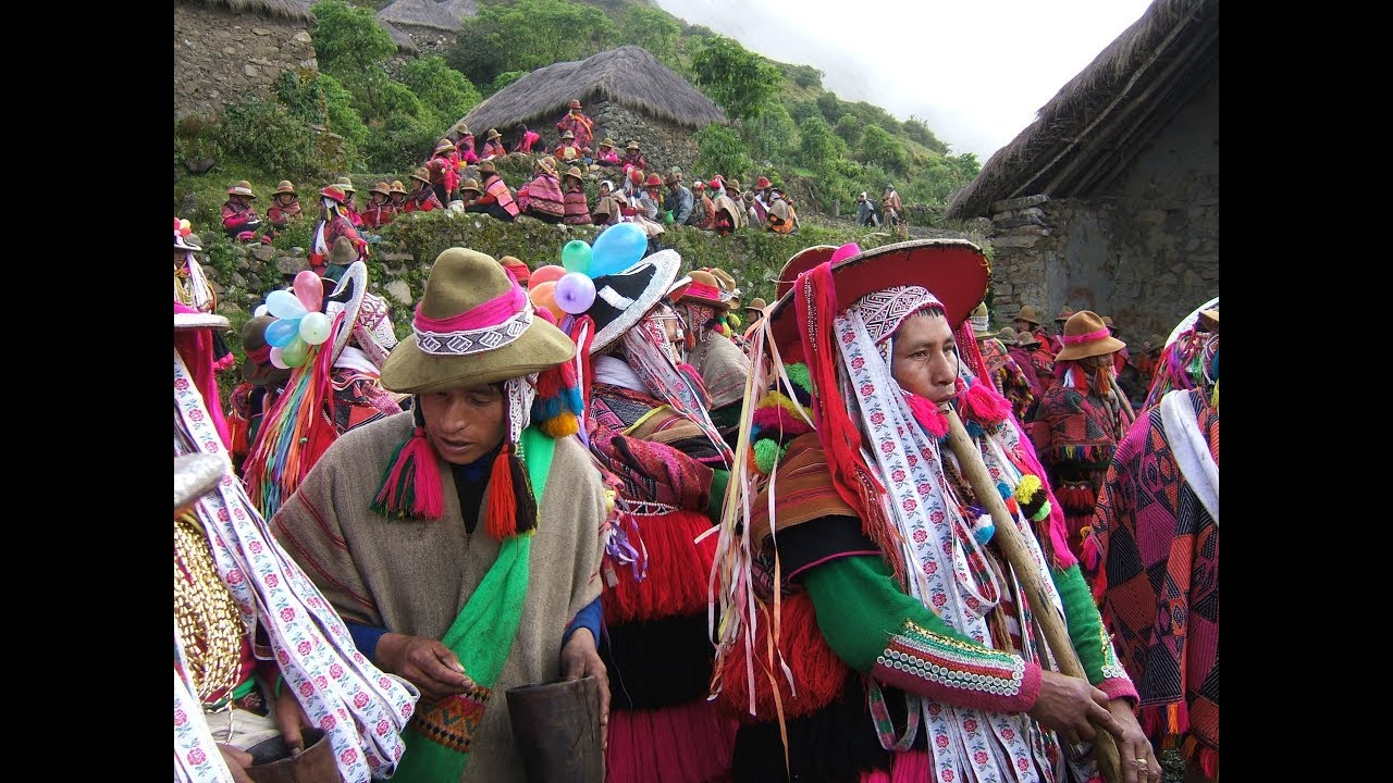 Kusisqa Waqashayku - QUECHUA version, Documental WISSLER