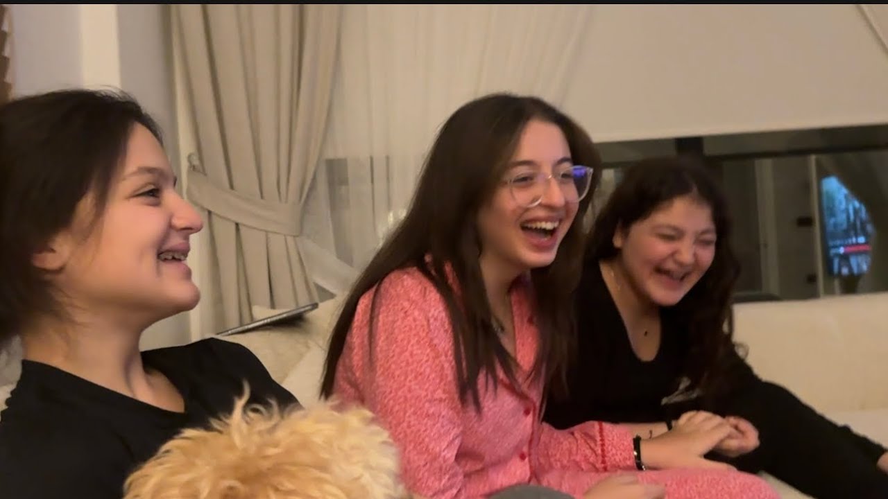 GÜLMEKTEN KARNIMIZIN AĞRIDIĞI VLOG / Leyla Günay