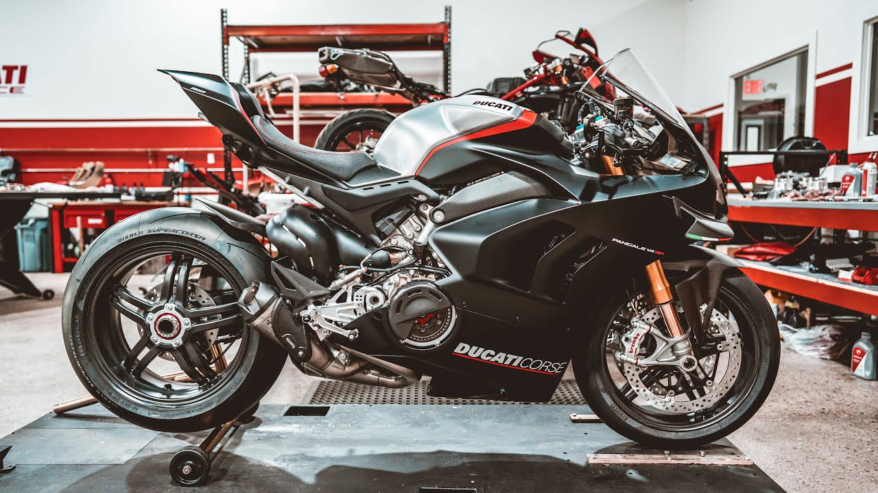 Customizing a Ducati Panigale V4 SP