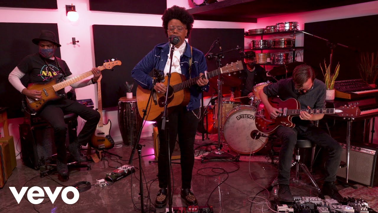 Amythyst Kiah - Hangover Blues (Live)