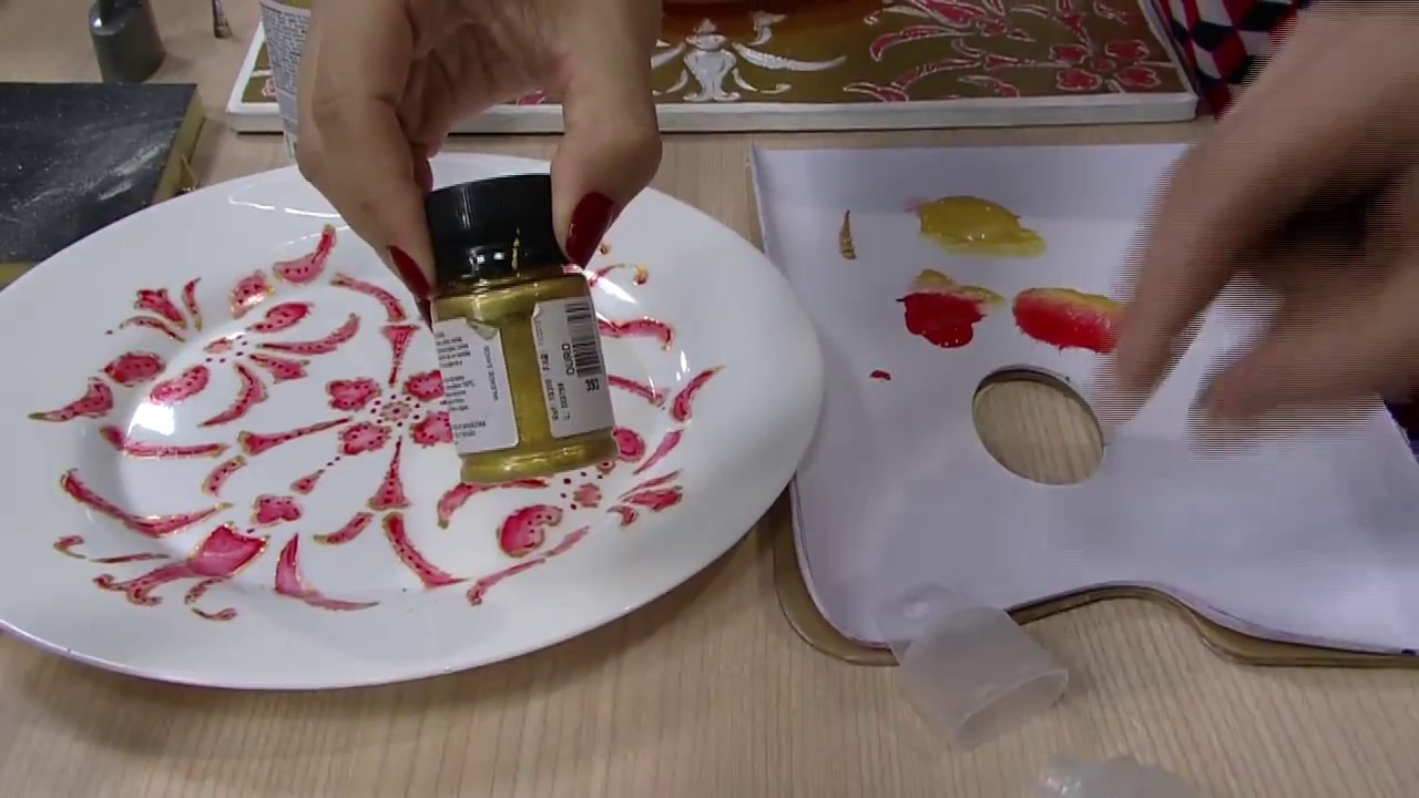 Mulher.com - 27/12/2016 - Sousplar e prato decorado - Davi Jansen PT1