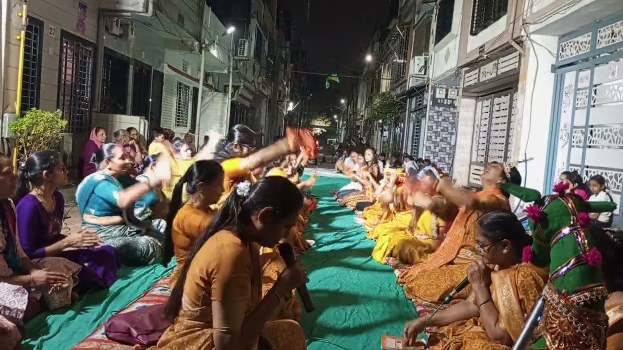 મથુરા થી ગોકુળ આવ્યો મારો વાલો 