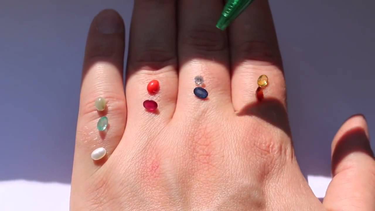 Как правильно носить кольца с натуральными камнями