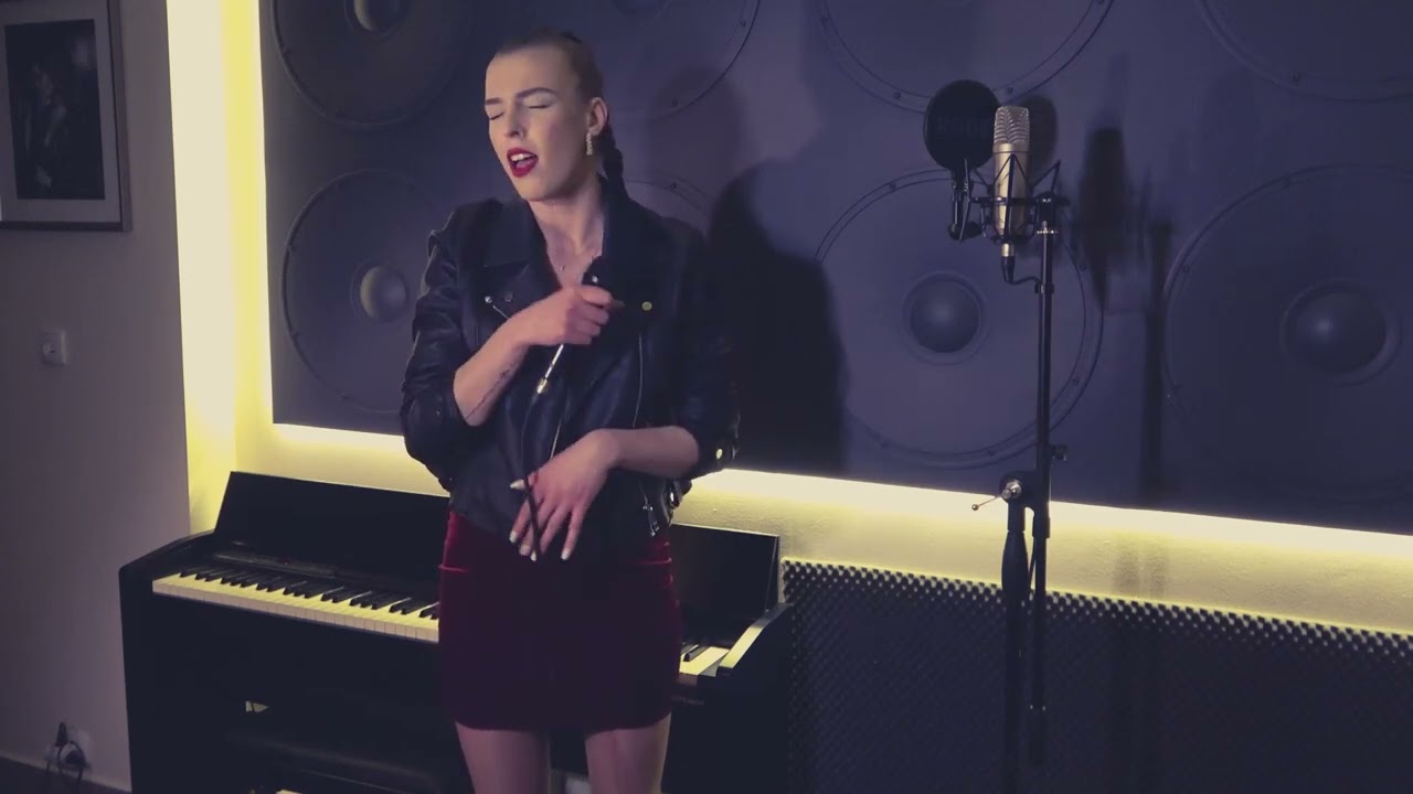 Karolina Zajdel - Love on the brain (Let's Rock Music Studio) Live