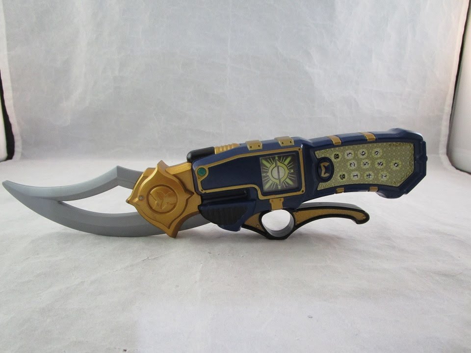 Retro Review: Solar Cell Morpher (Power Rangers Mystic Force)