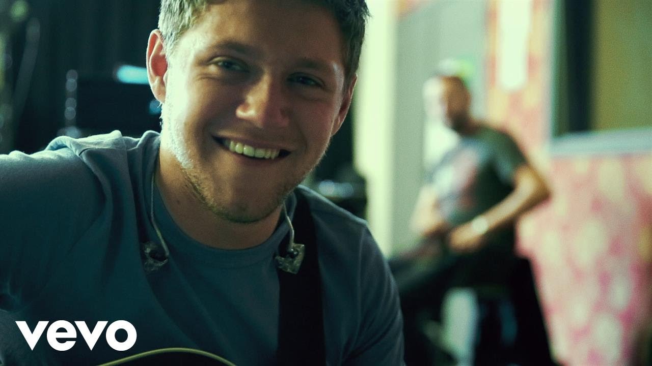 Niall Horan - Slow Hands (Official Mandarin Lyric Video)