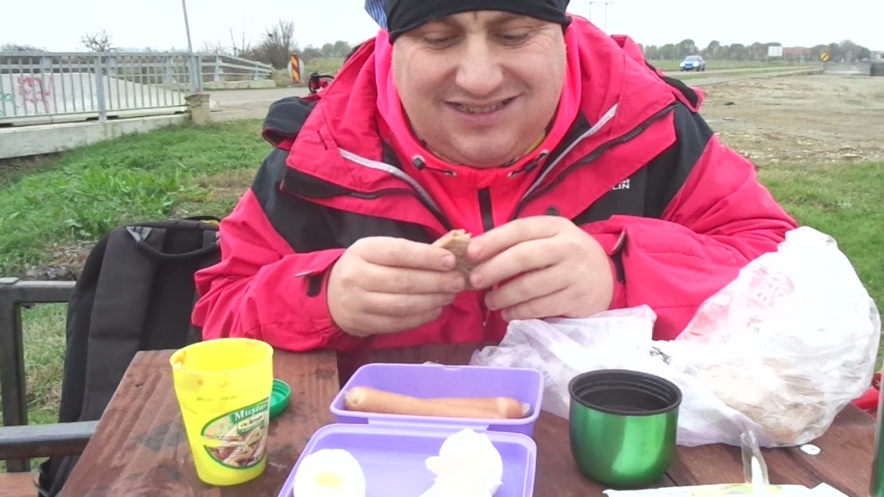 Ujina in natură (Cremvurști si ouă 🥚 )(Ep.31)