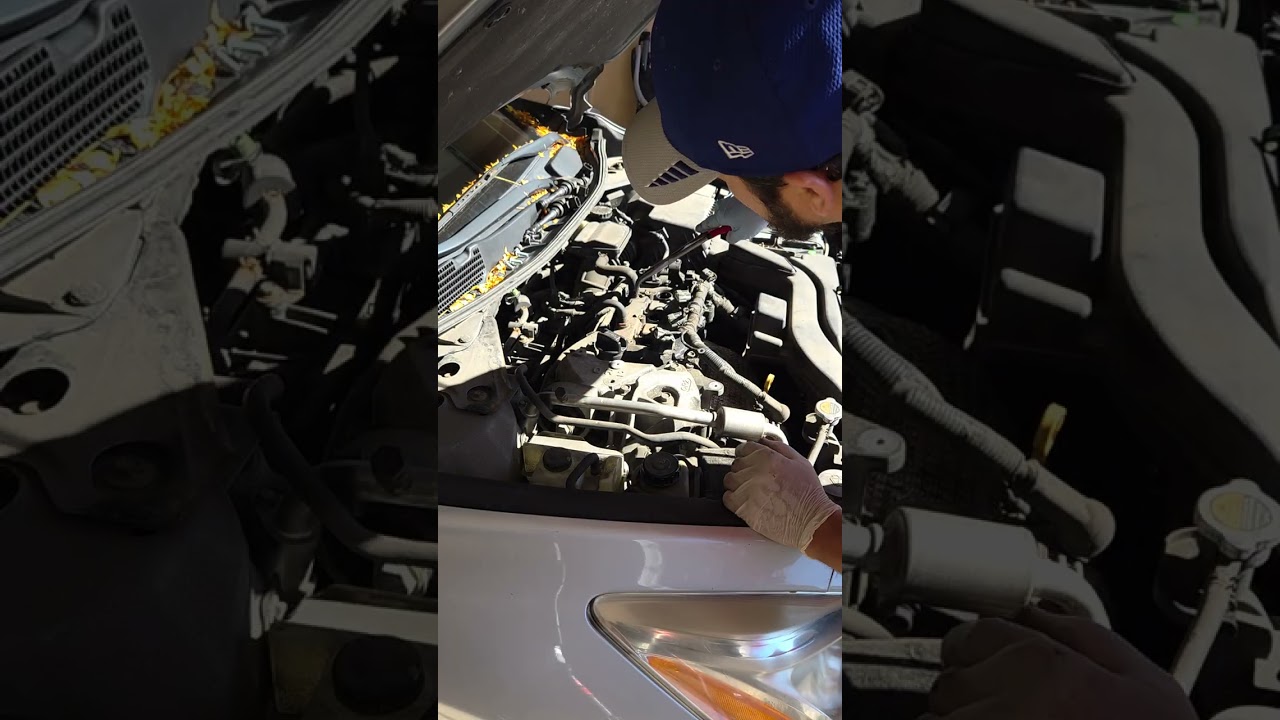 2014 Nissan Altima valve cover replacement. 
