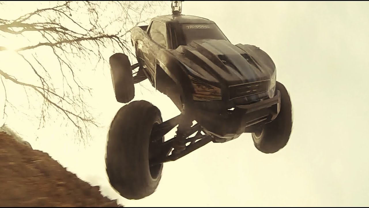 Traxxas X-Maxx 360 SwivelCam Mayhem