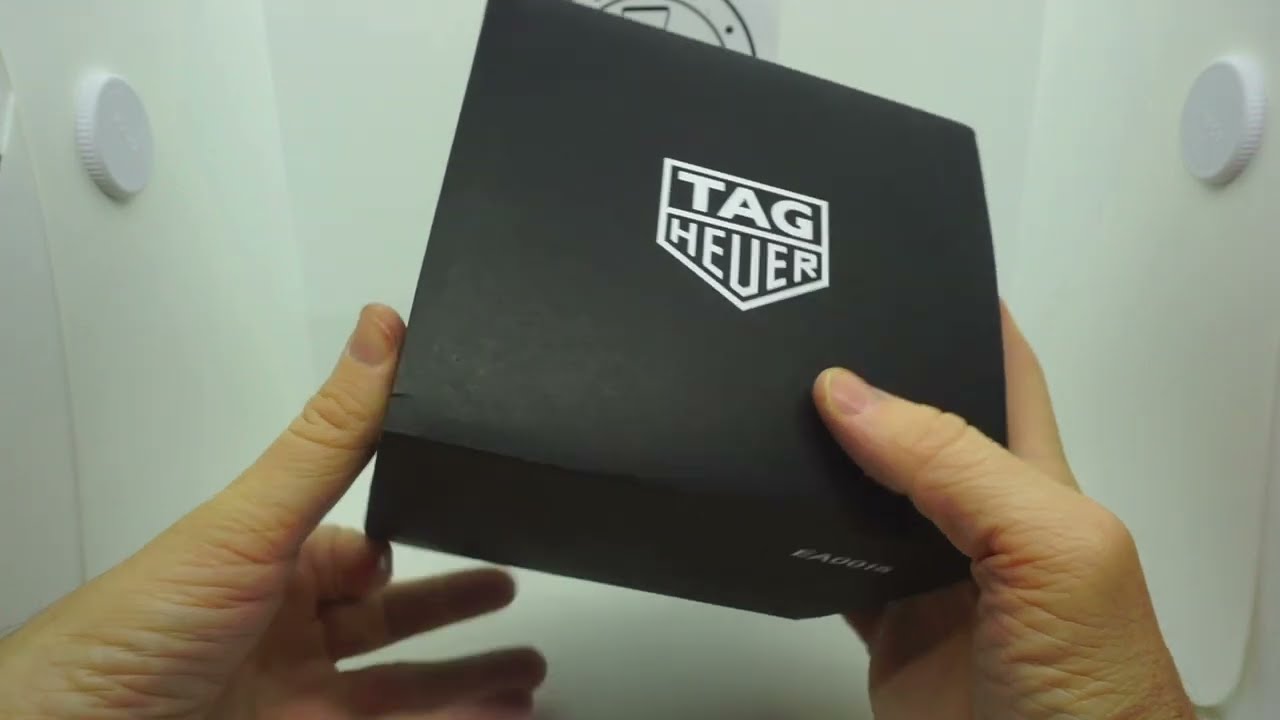 TAG HEUER - UNBOXING THE FORMULA 1 ORACLE RED BULL  20TH ANNIVERSARY LIMITED EDITION WATCH BOX