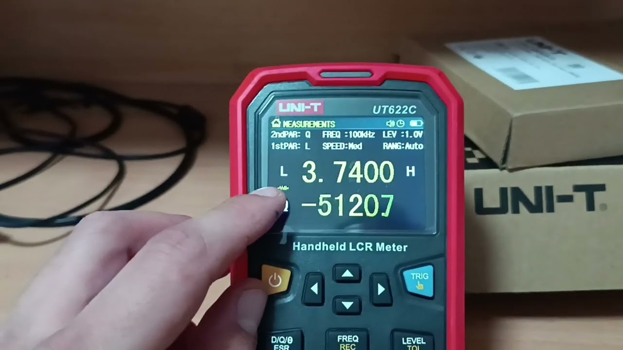 Nowy sprzęt - mostek RLC Uni-t UT622C