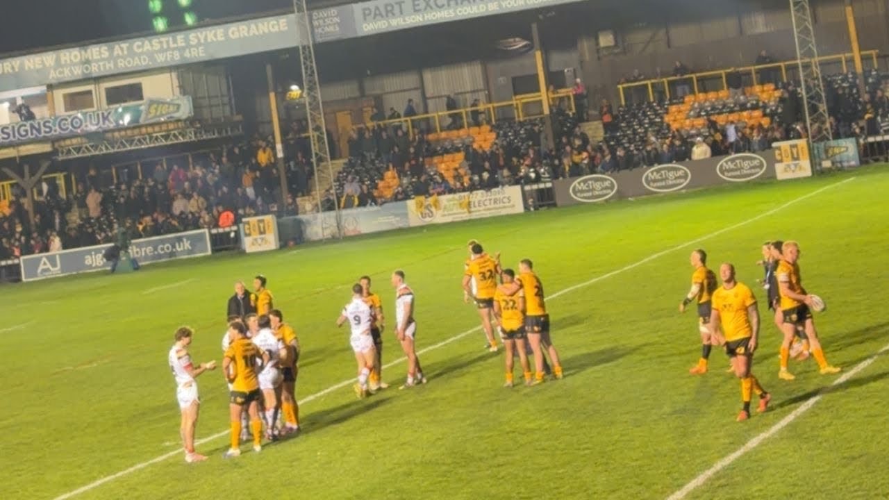 Embarrassing Leeds Rhinos 22-4 Castleford Tigers At Headingley Stadium At Local Rivals 🖤🤍💛