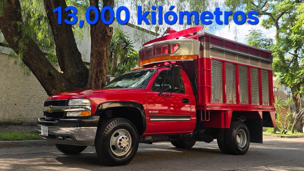 23 Años y Sigue Cómo Salido de Agencia! Chevrolet 3500 Modelo 2002 Solamente 13,000 Kilómetros 