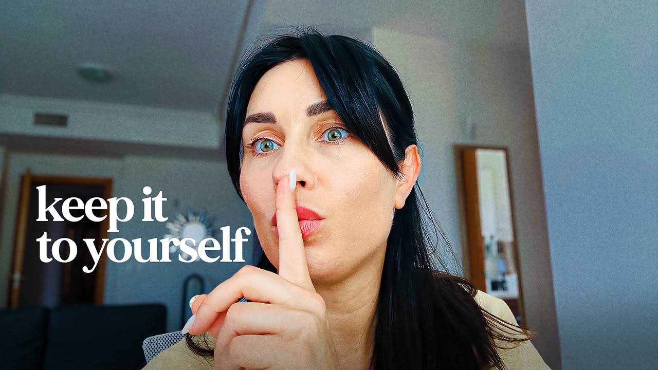 Boundaries Matter: Things You Should Never Share 🙅&zwj;♀️