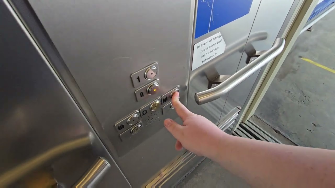 Schindler 5400 MRL lifts @ Ikea in Dublin