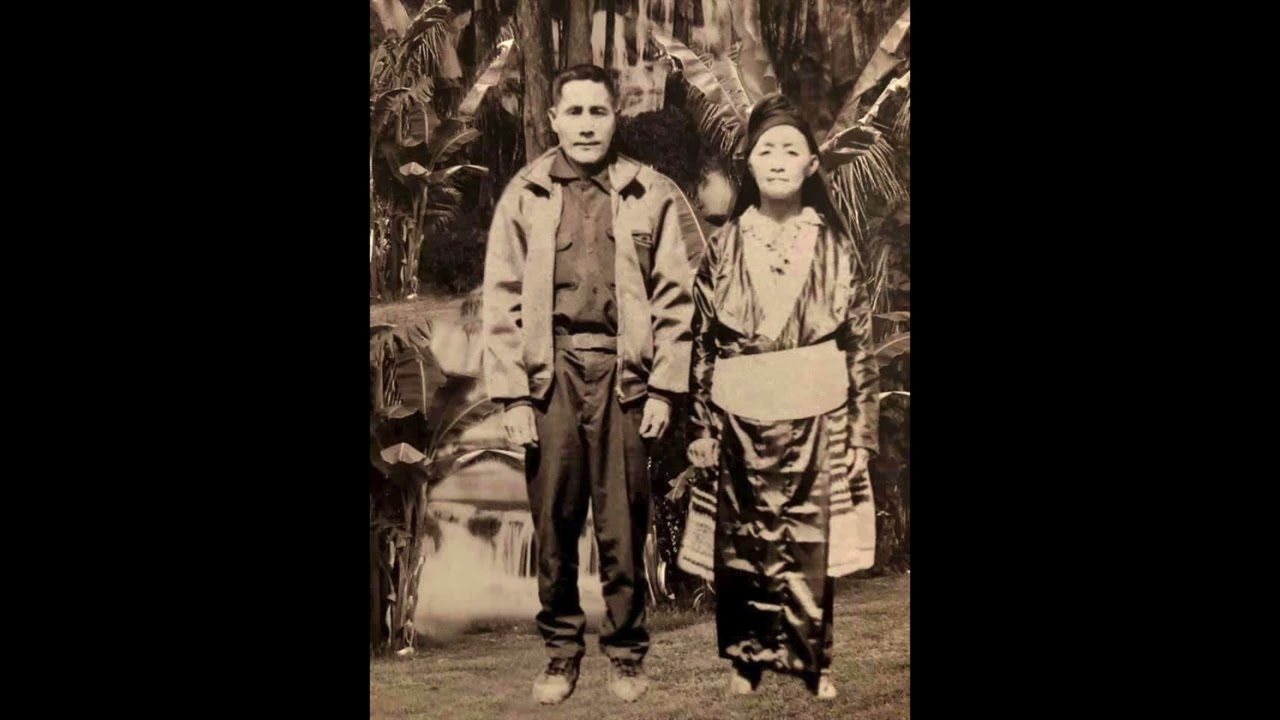 Txiv Xaiv Qhuab Kom: Nam Txiv Qhua Tij Lauj hlub Tub Ntxawg