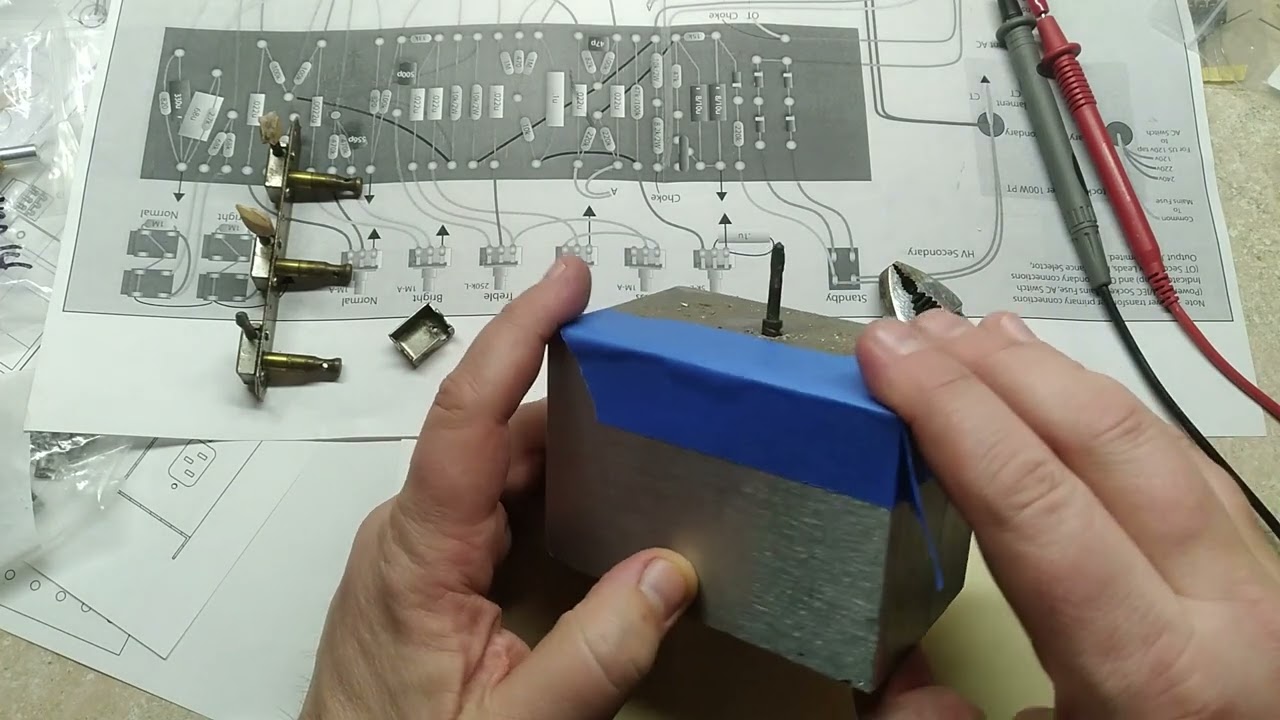 Tech Tip - Straighten Vintage Guitar Tuners