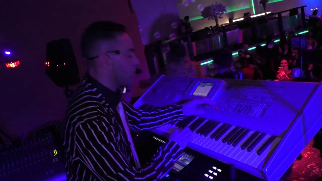 Italienische Band mit Internationale Musik