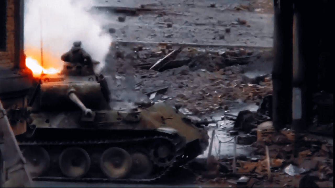 La bataille de Cologne - 1945 (Combat footage)