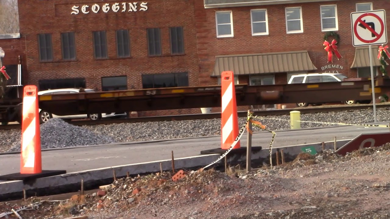 3 trains in Bremen, GA