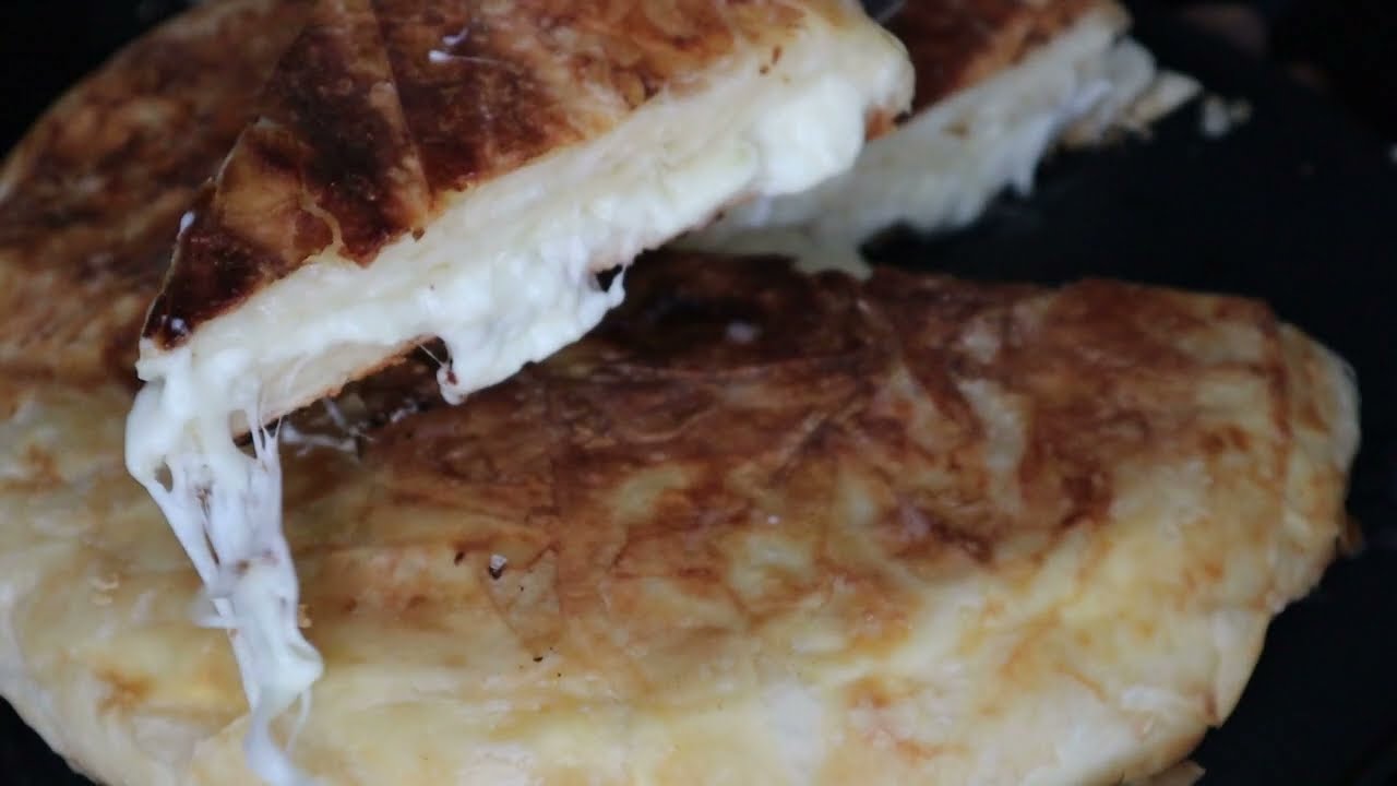 Fırınsız 10 dk börek tarifi- Çaydan önce hazır bir börek