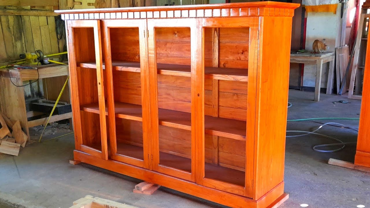 Membuat Lemari Hias Kaca Ruang Tamu // Carpenter Makes Simple Display Cabinets From Wood