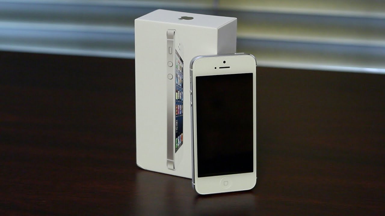 Apple iPhone 5 Unboxing - Cinematic