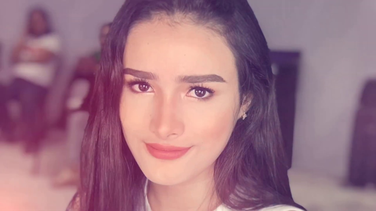 Fresh & Light Makeup for Hailey Mendes