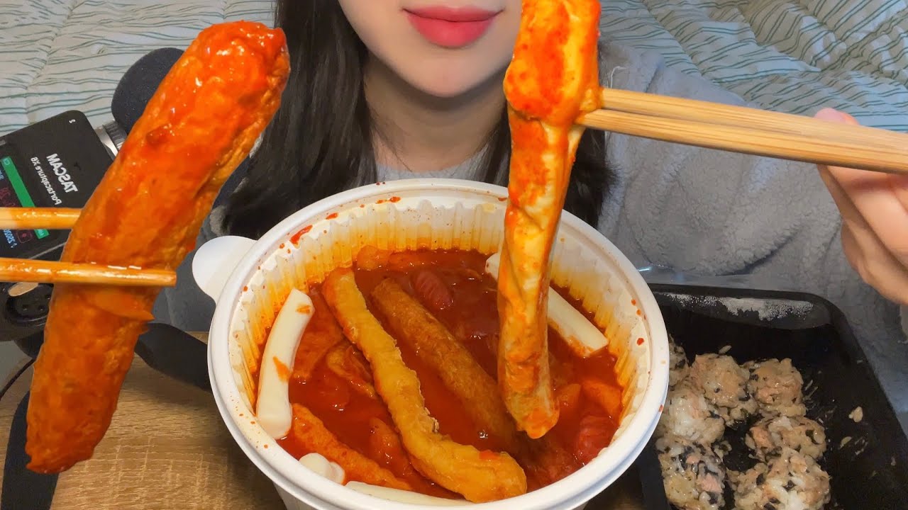 엽떡보다 맛있는❤️‍🔥 봉천동 매운떡볶이 먹방 ASMR ㅣ역대급 맛있어서 숟가락으로 퍼먹기✨ㅣ허니마스카포네통치즈ㅣSpicy tteokbokki Eating show