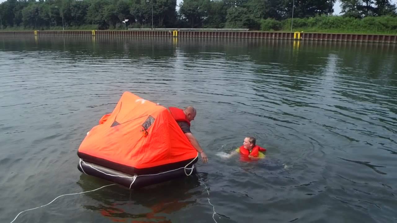 Rettungsinsel am Kanal in Datteln