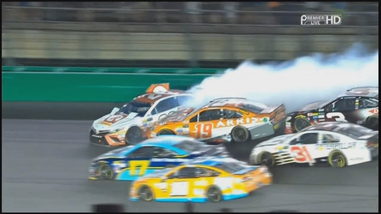 Monster Energy NASCAR Cup Series 2017. Kentucky Speedway. Overtime