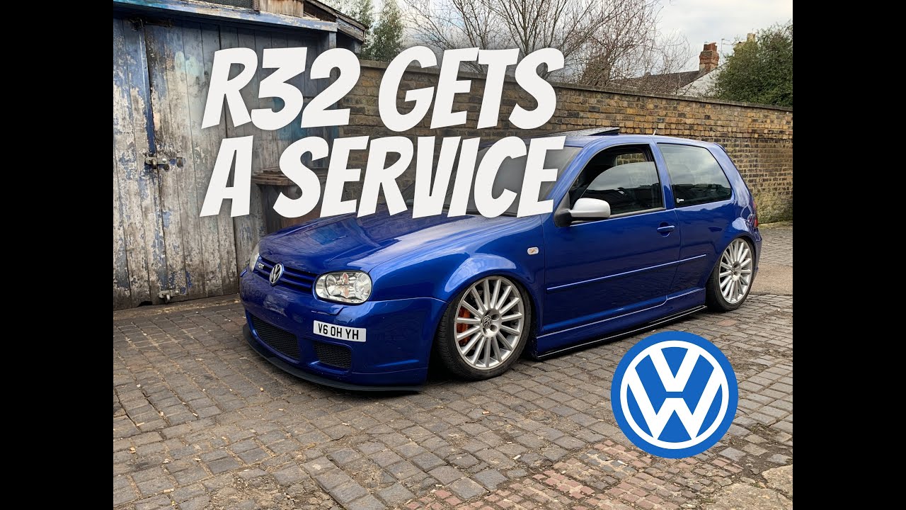 VW MK4 R32 Gets A Service @R32FUZ