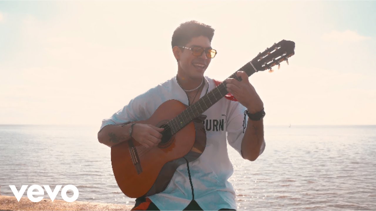 Kennay - Sirena ft. Tomey Lars