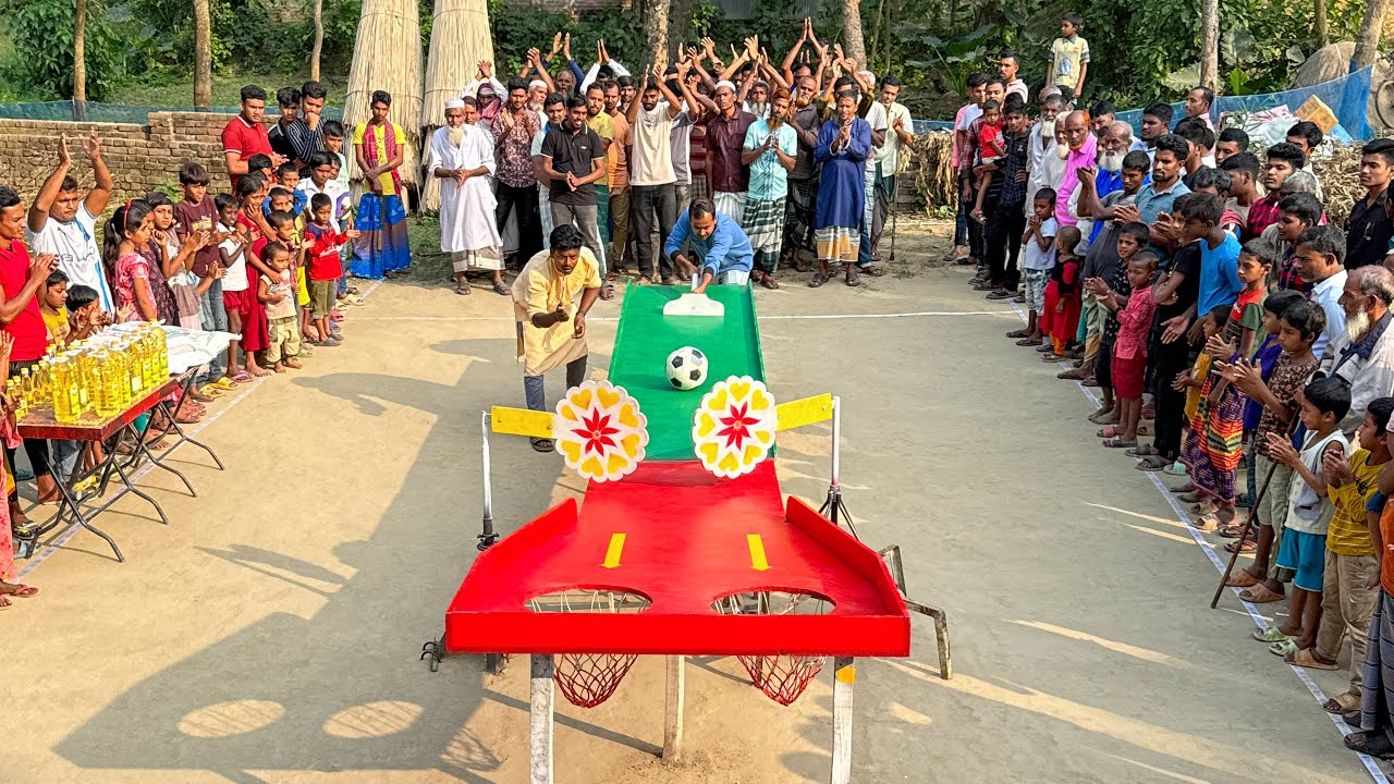 ঘুরন্ত পাখার বাধা পেরিয়ে সারপাটের ধাক্কায় গোল দেয়ার চ্যালেঞ্জ। খেলার আনন্দে বাধভাঙ্গা উচ্ছাসে মাতলো