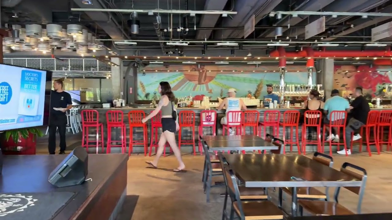 Maui Brewing Co Waikiki Hawaii