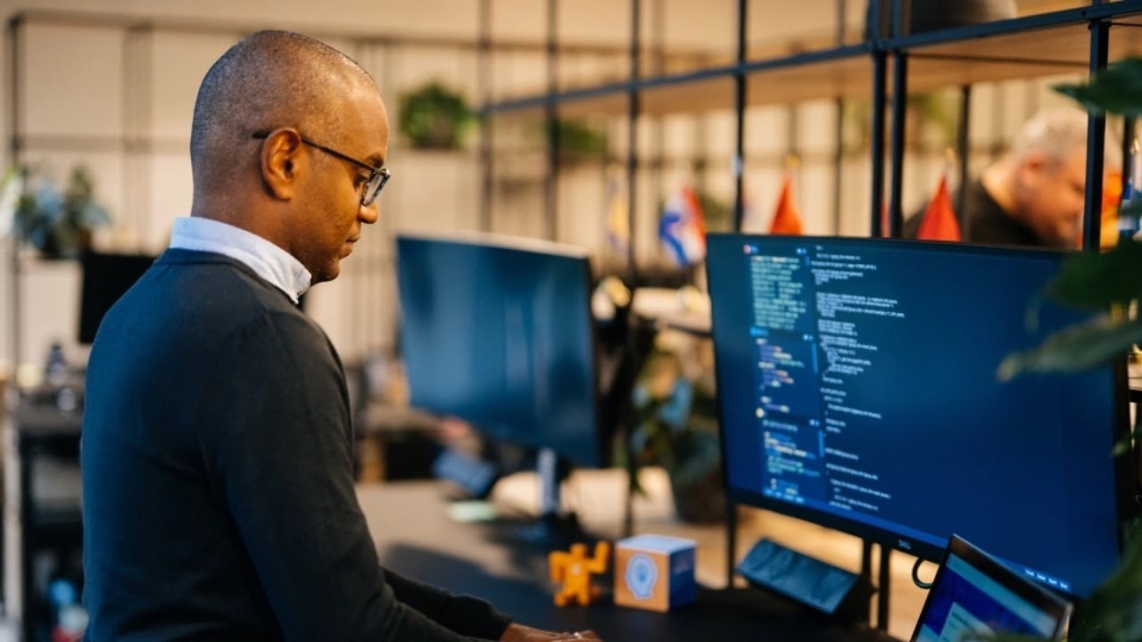 Как Workday сэкономила 12 000 часов с помощью агента по взаимодействию с кандидатами Workday Paradox