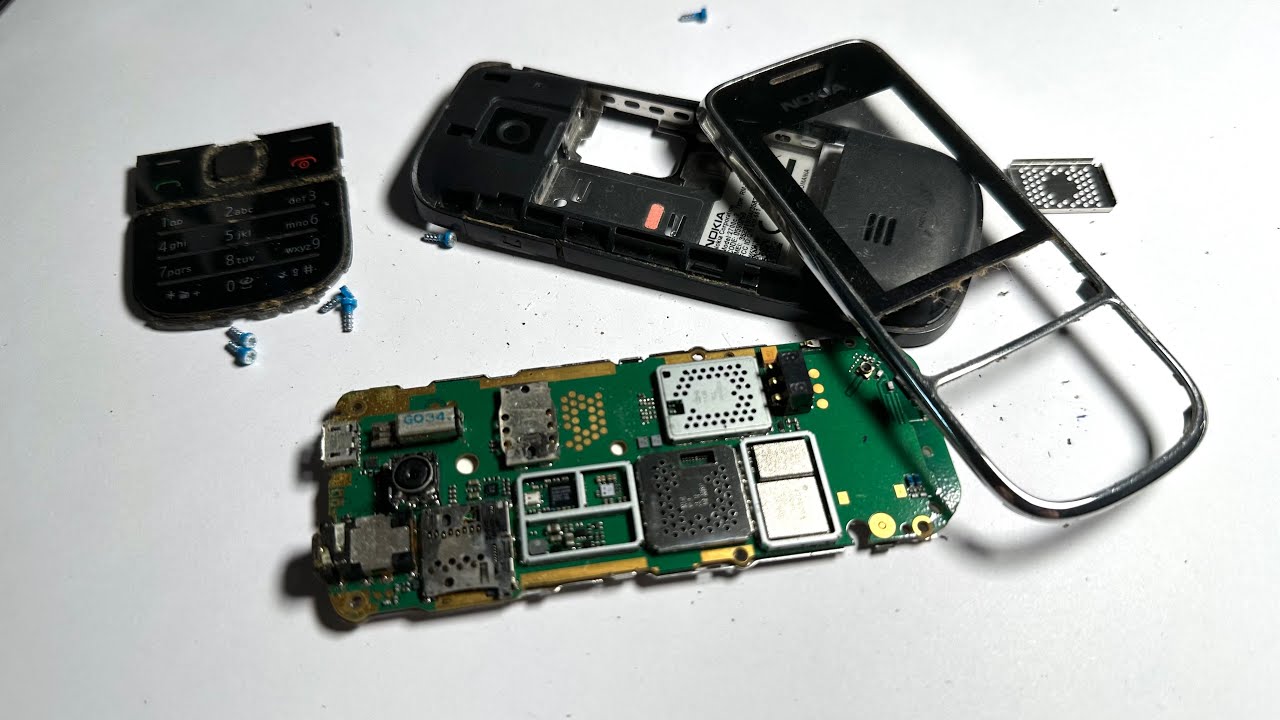 Nokia 2700c-2 RM-561 Disassembly