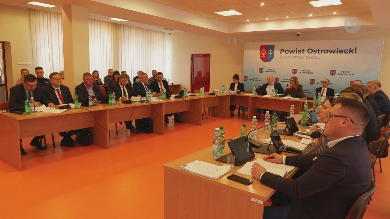 Powiat ostrowiecki z budżetem. Radni nie byli zgodni | LOKALNA.TV