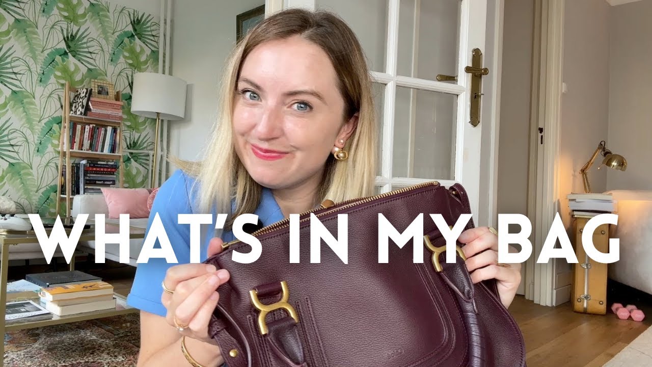 What's in my Bag | Helena Woods