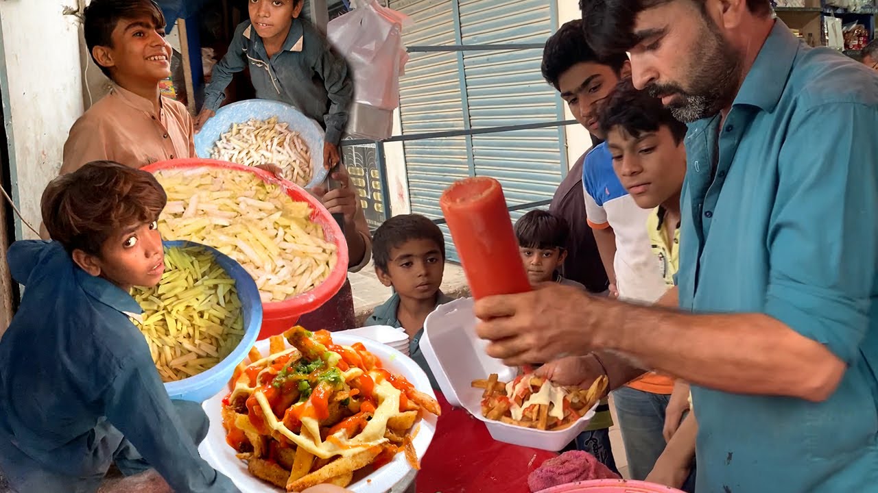 Afghani Father & Son Making French Fries 🍟 Karachi Street Food FRENCH FRIES | Street Food Aloo Chips
