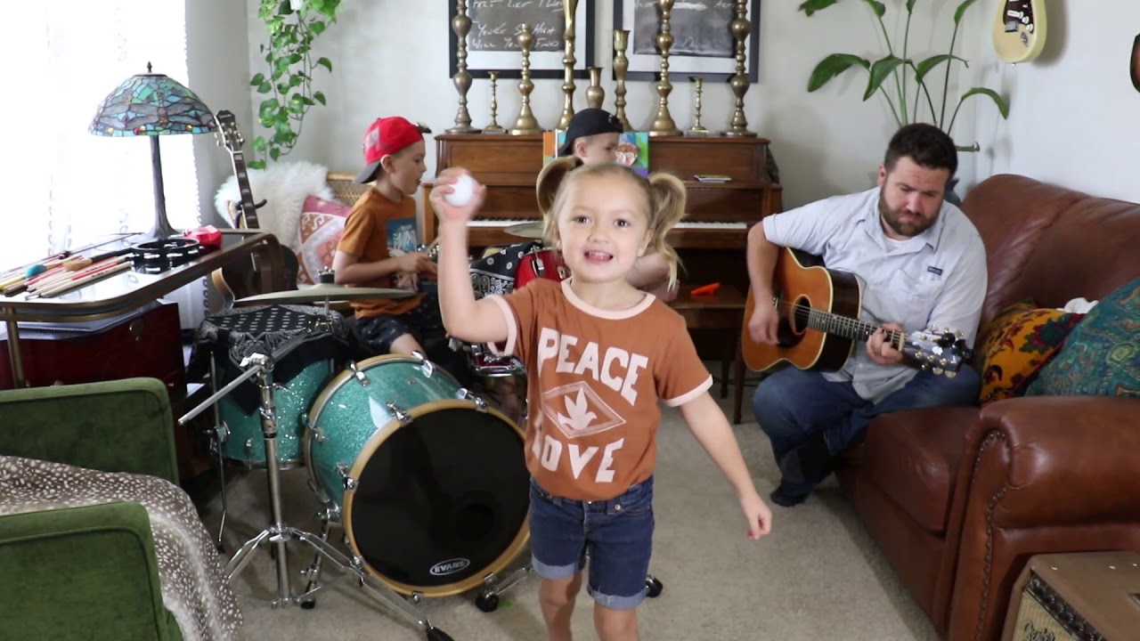 Colt Clark and the Quarantine Kids play 