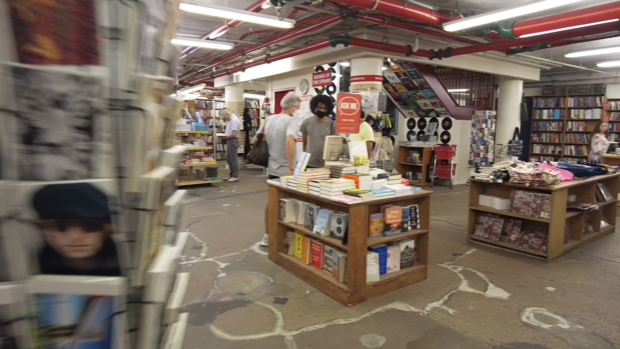 Strand Bookstore, biggest bookstore and used book store, July 14th, 2021.