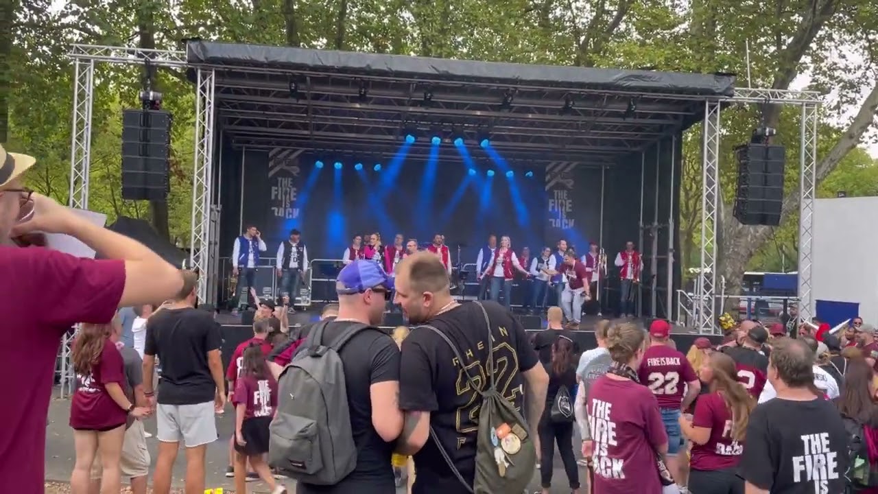 Rhein Fire Power Party mit den Swinging Funfares und Team Einlauf. Letztes Heimspiel Season 2022