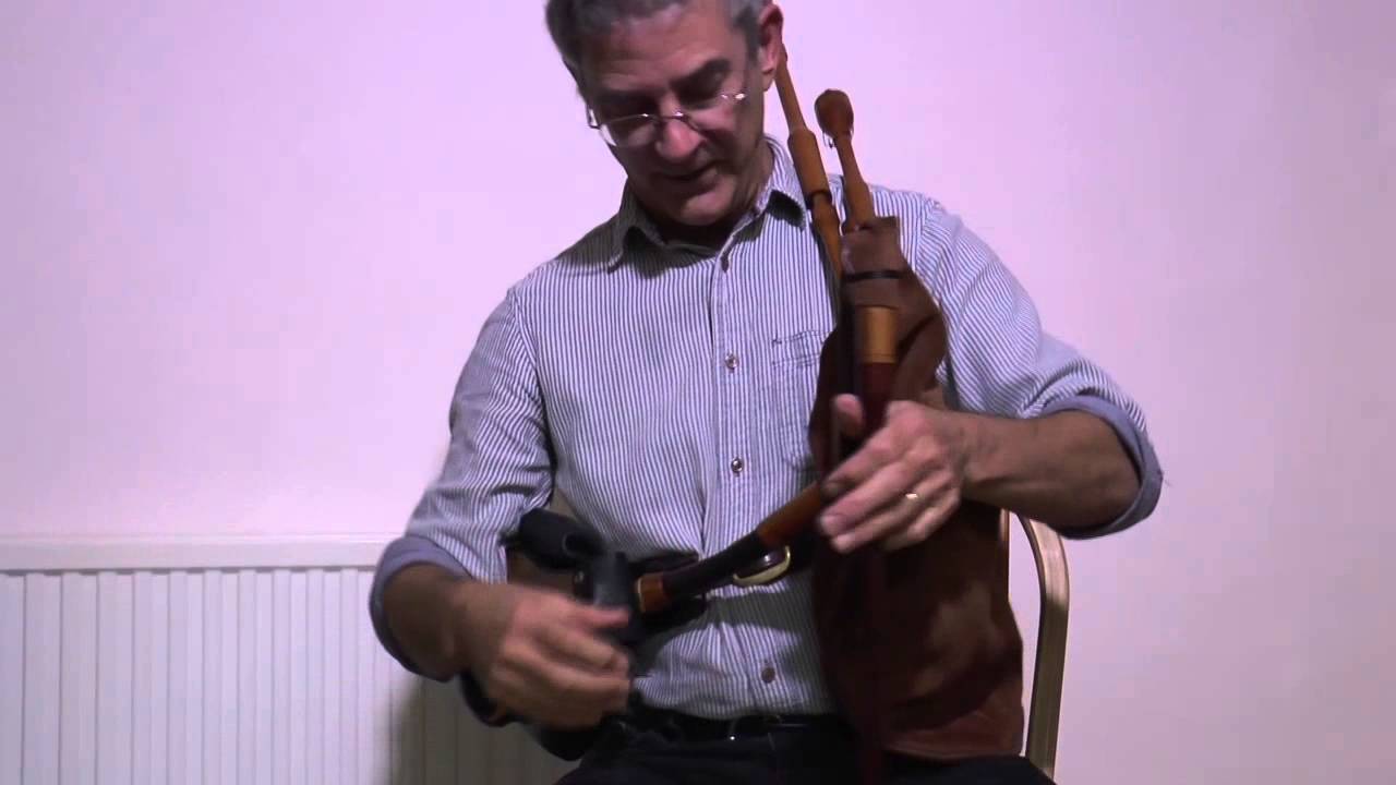Posture & sound production - bellows blown bagpipes