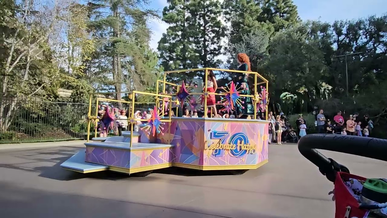 DLR Celebrate Happy Cavalcade 