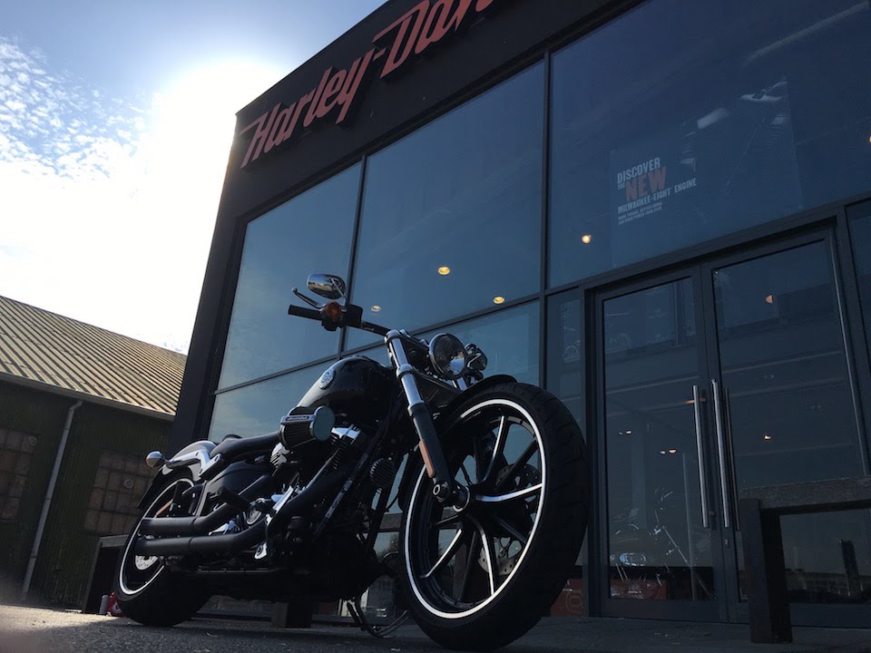 Обзор первой поездки на Harley Davidson Breakout 2016 года с Stage 1